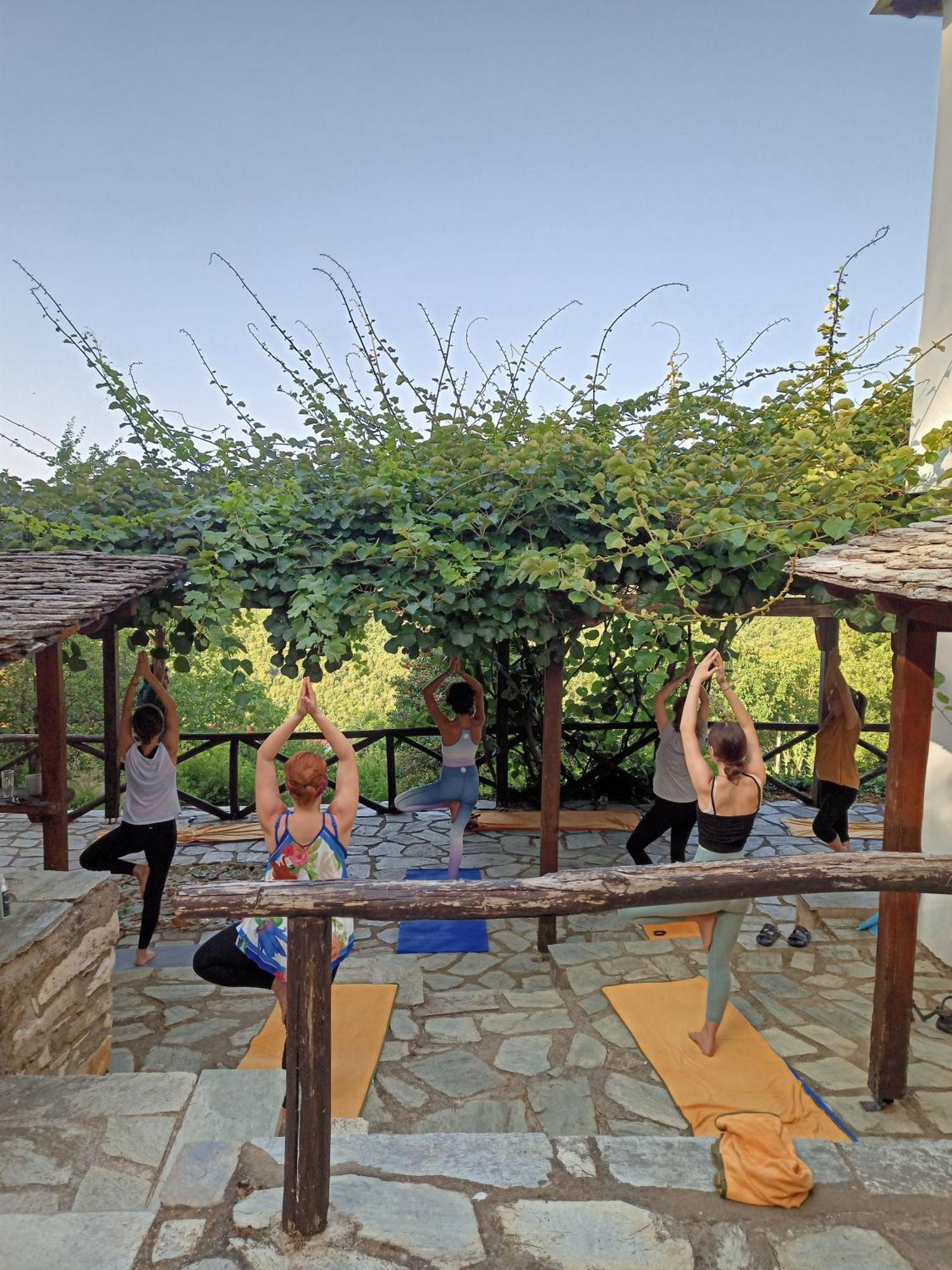 Riga'S Pinakoti Lodge Pinakátai Buitenkant foto