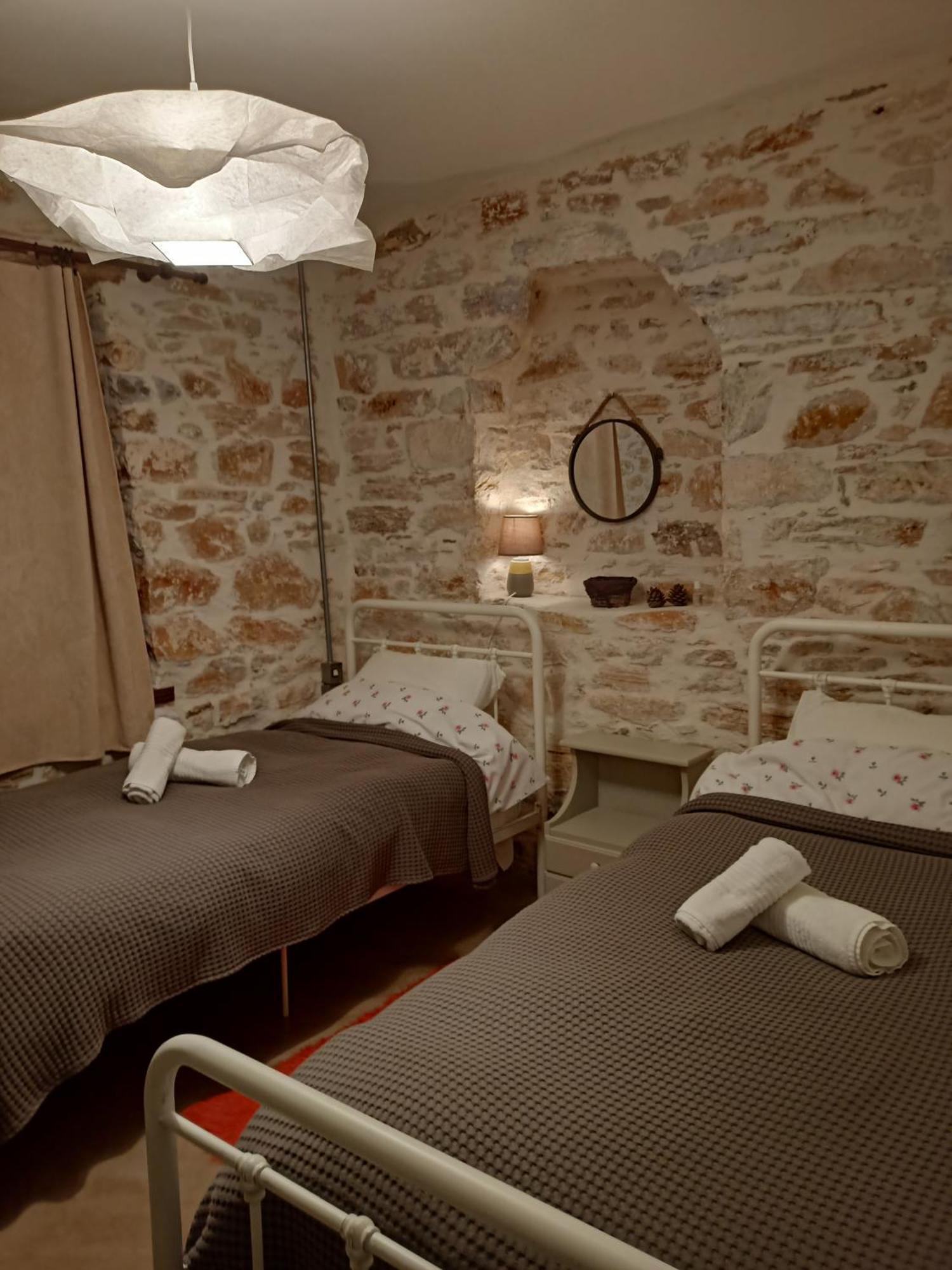 Riga'S Pinakoti Lodge Pinakátai Buitenkant foto